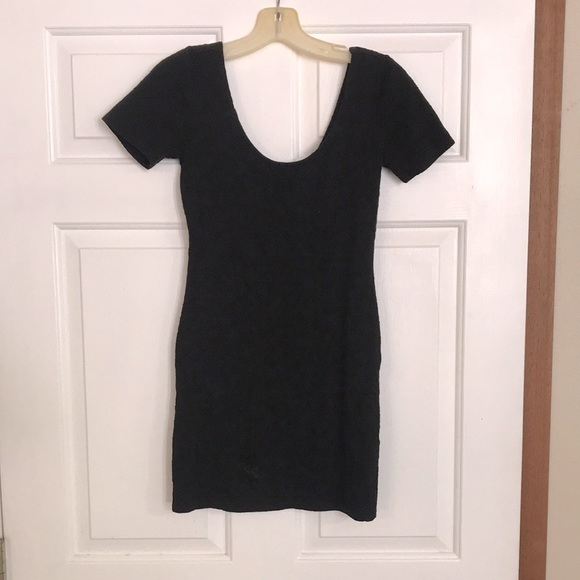 🕯FOREVER 21 Short Sleeve Body con Dress 👗 - Picture 2 of 13